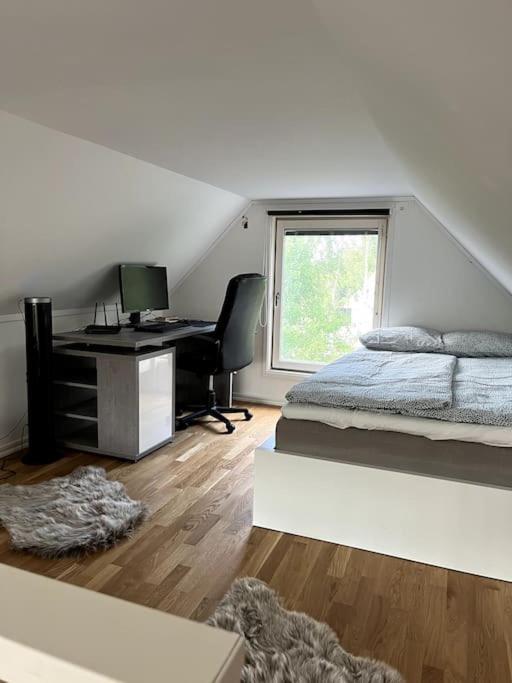Mysigt Hus Med Natur & Jacuzzi I Olofstorp Gothenburg Exterior photo
